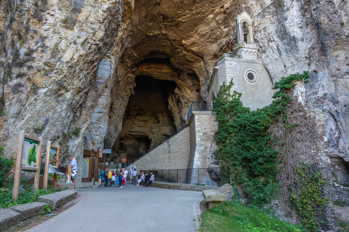 grottes de la balme-entrée 2
